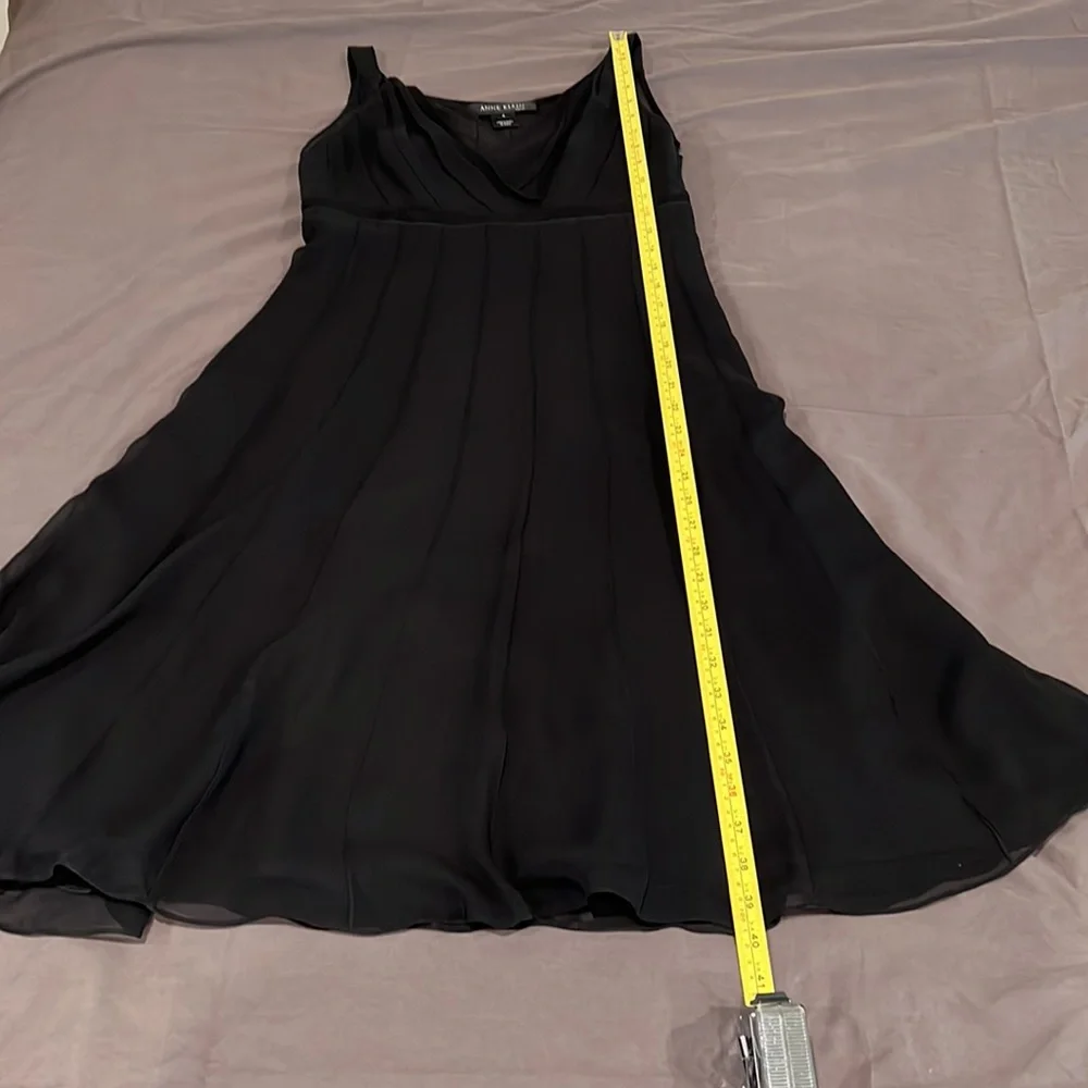 Anne Klein v neck 100% silk dress - Picture 4 of 5